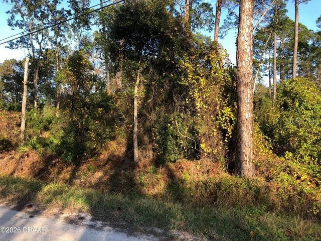 1545 10TH AVENUE, Deland, FL 32724