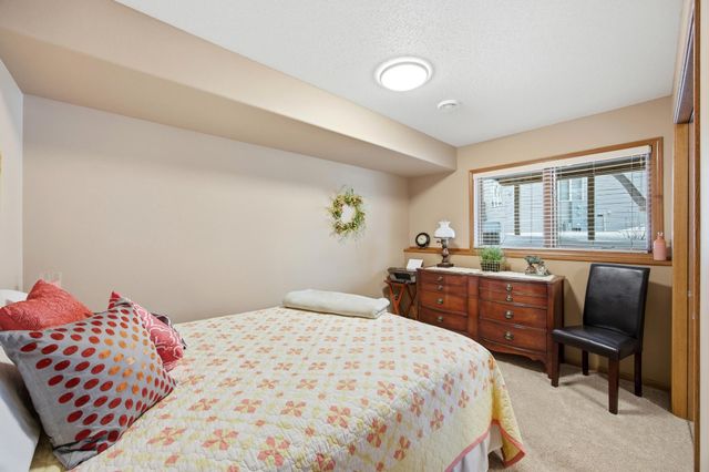 3250 40 Avenue S F, Fargo, ND 58104