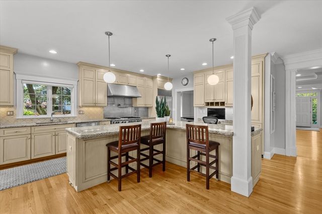 1275 Central Avenue, Needham, MA 02492