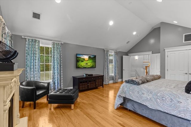 1275 Central Avenue, Needham, MA 02492