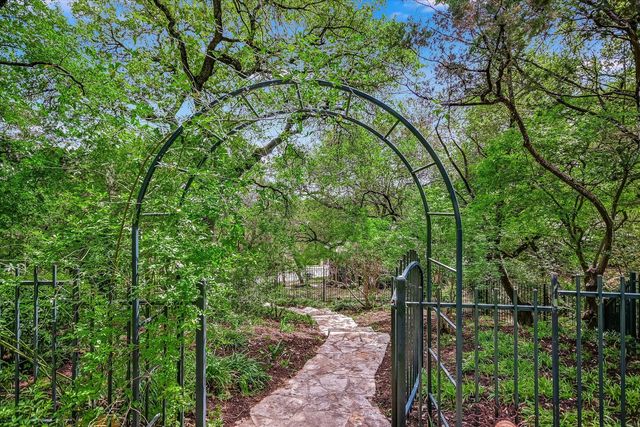 3901 Prentice Lane, Austin, TX 78746