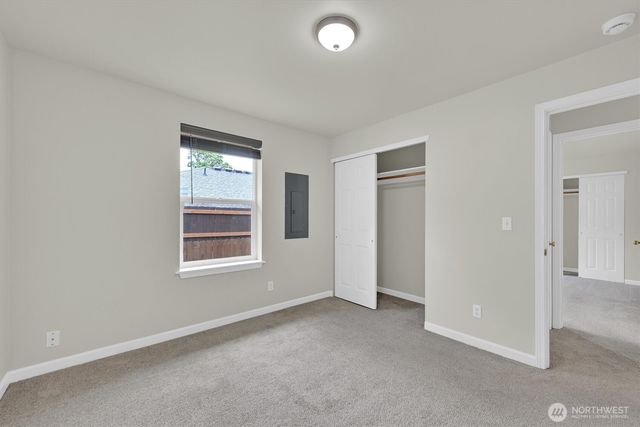 1910 E Gregory Street Ct, Tacoma, WA 98404