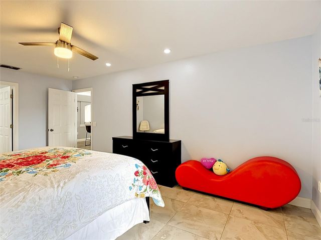 915 BONNEVILLE LANE, Kissimmee, FL 34759