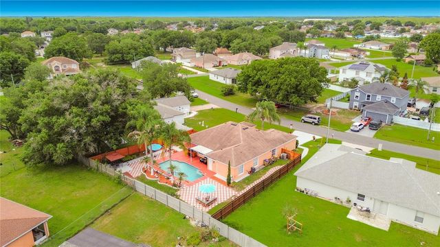 915 BONNEVILLE LANE, Kissimmee, FL 34759