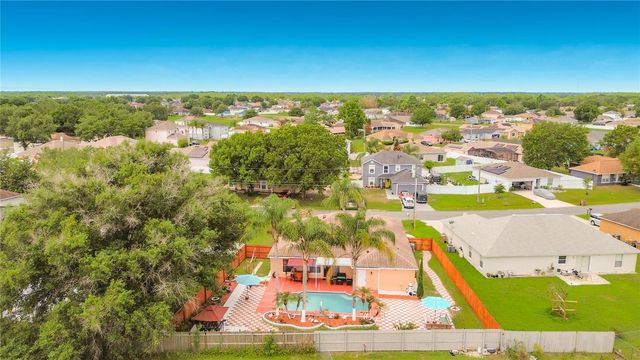 915 BONNEVILLE LANE, Kissimmee, FL 34759