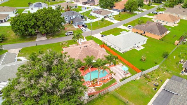 915 BONNEVILLE LANE, Kissimmee, FL 34759