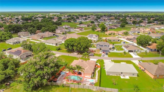 915 BONNEVILLE LANE, Kissimmee, FL 34759