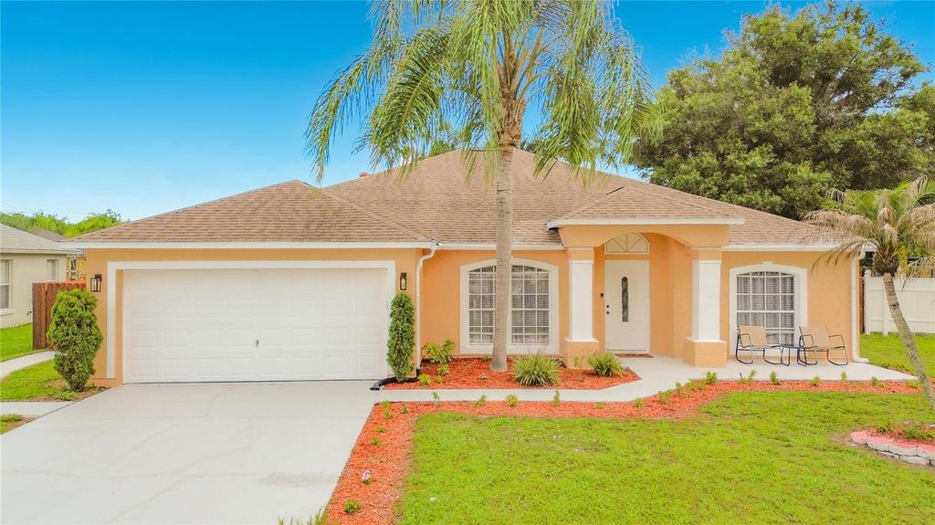 915 BONNEVILLE LANE, Kissimmee, FL 34759