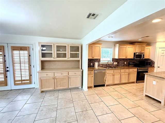 2135 N Lottie Avenue, Oklahoma City, OK 73111