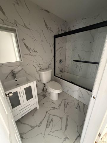 2760 Bainbridge Avenue 2nd Floor, Bronx, NY 10458