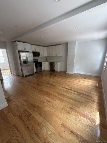 2760 Bainbridge Avenue 2nd Floor, Bronx, NY 10458