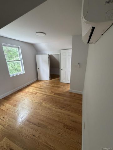 2760 Bainbridge Avenue 2nd Floor, Bronx, NY 10458