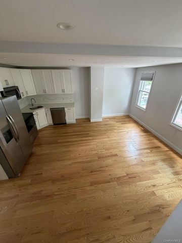 2760 Bainbridge Avenue 2nd Floor, Bronx, NY 10458