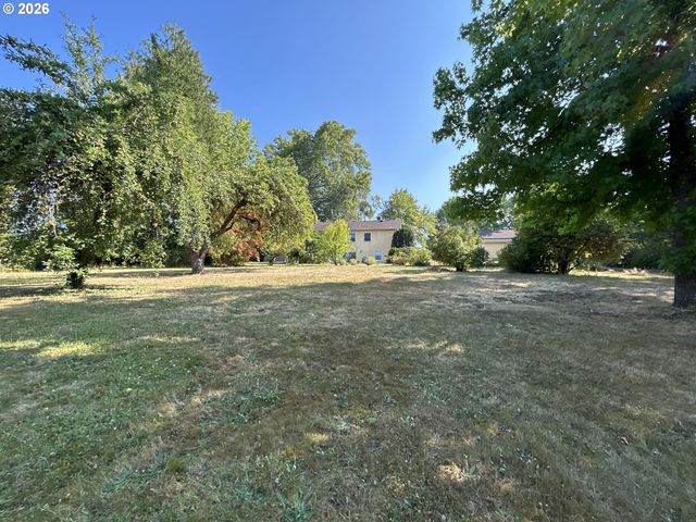 3353 Sw DOLPH Ct, Portland, OR 97219