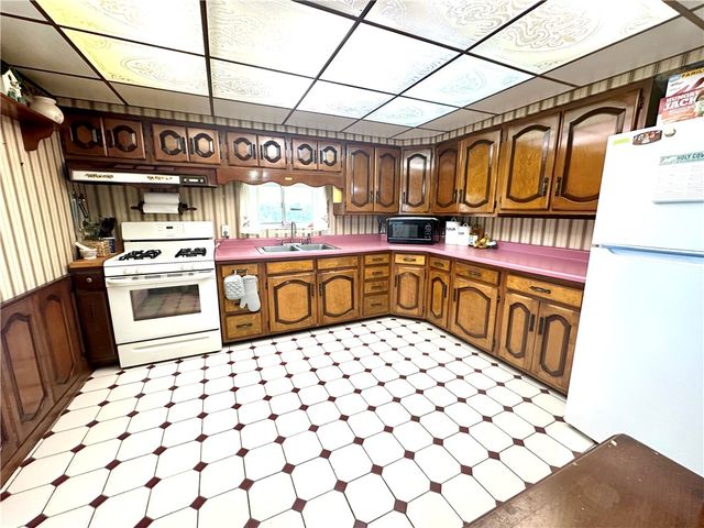 514 Southern Ave, W Kittanning Boro, PA 16201