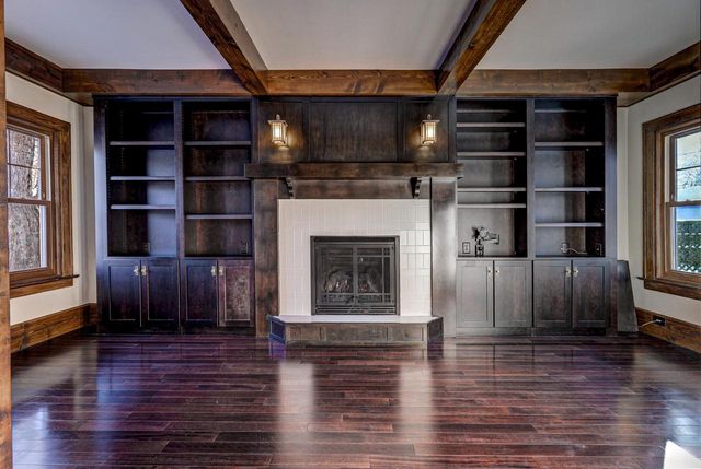 821 W PROSPECT AVENUE, Appleton, WI 54915