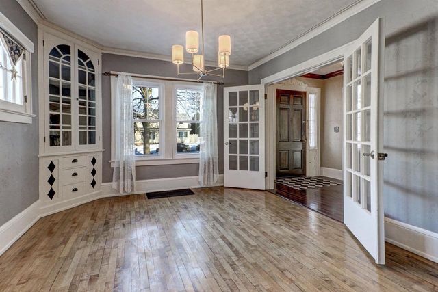 821 W PROSPECT AVENUE, Appleton, WI 54915