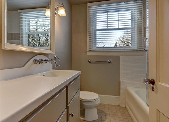 821 W PROSPECT AVENUE, Appleton, WI 54915