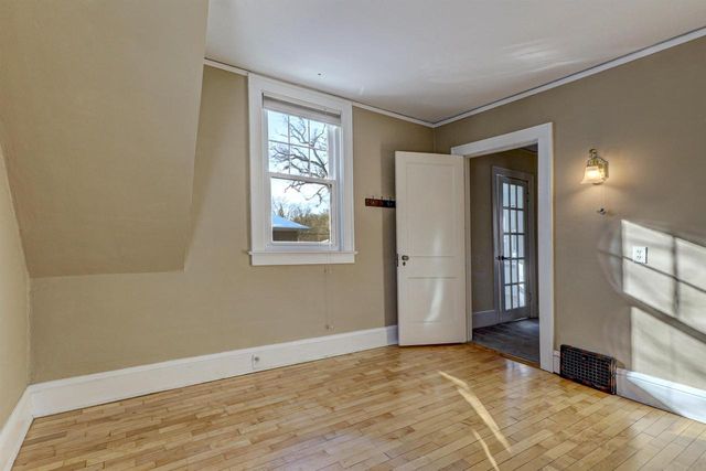 821 W PROSPECT AVENUE, Appleton, WI 54915