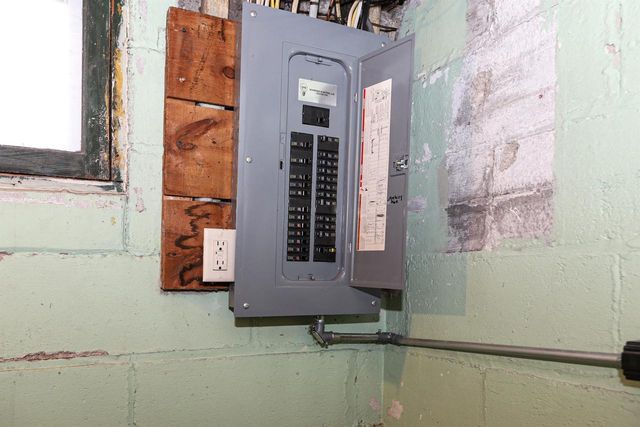 821 W PROSPECT AVENUE, Appleton, WI 54915