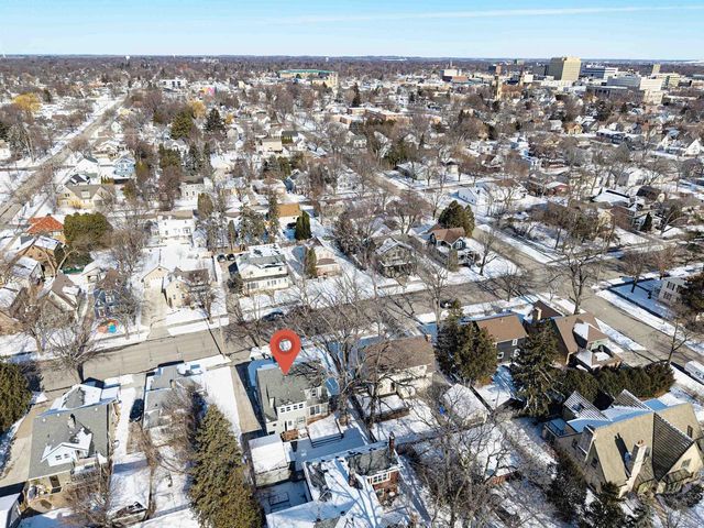 821 W PROSPECT AVENUE, Appleton, WI 54915