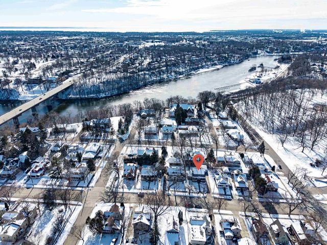 821 W PROSPECT AVENUE, Appleton, WI 54915