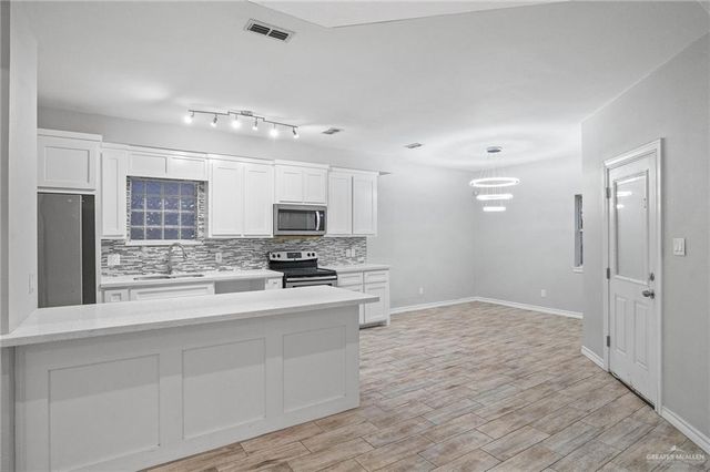 3204 Black Oak Lane, Mission, TX 78573