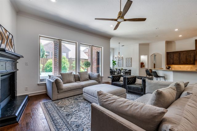 120 Alto Vista Drive, Irving, TX 75062