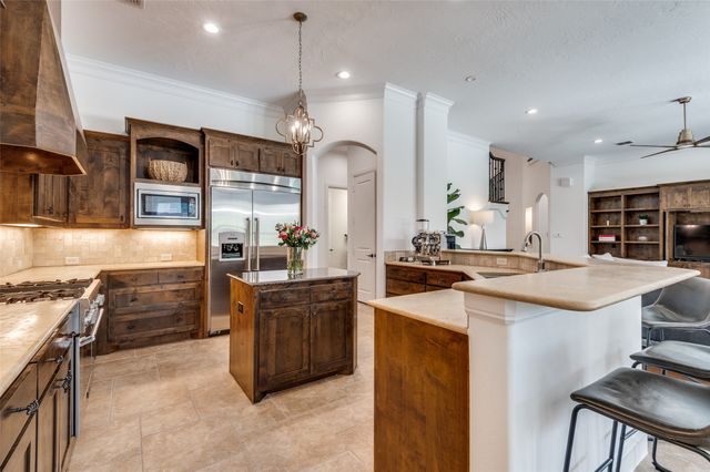 120 Alto Vista Drive, Irving, TX 75062