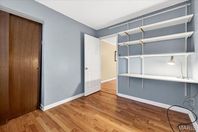 518 Fox Crest Drive, Hazelwood, MO 63042