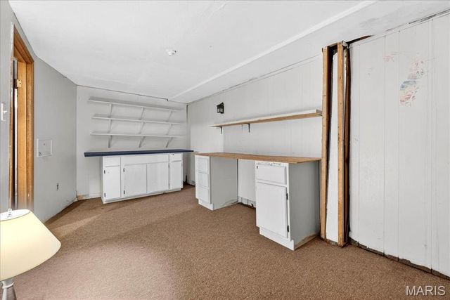 518 Fox Crest Drive, Hazelwood, MO 63042