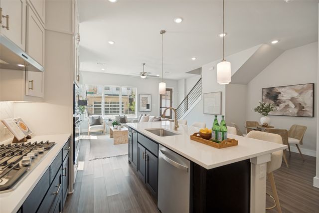 8218 Manoa Drive, Dallas, TX 75231