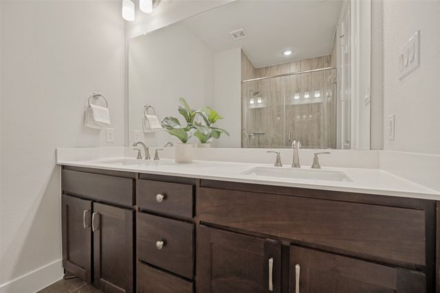 8218 Manoa Drive, Dallas, TX 75231