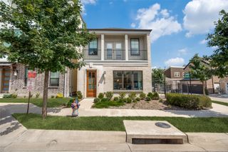8218 Manoa Drive, Dallas, TX 75231
