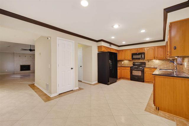 6102 Fuller Street, Houston, TX 77084