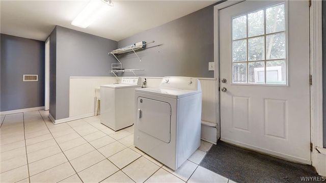 163 Park Forest Drive, Amherst, NY 14221
