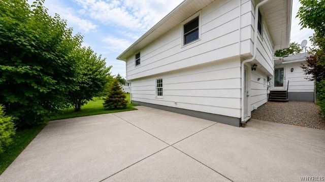 163 Park Forest Drive, Amherst, NY 14221