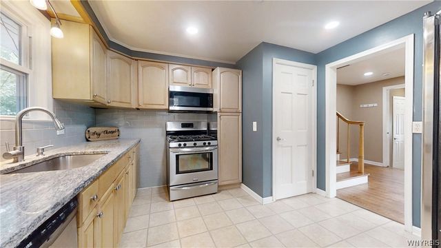 163 Park Forest Drive, Amherst, NY 14221