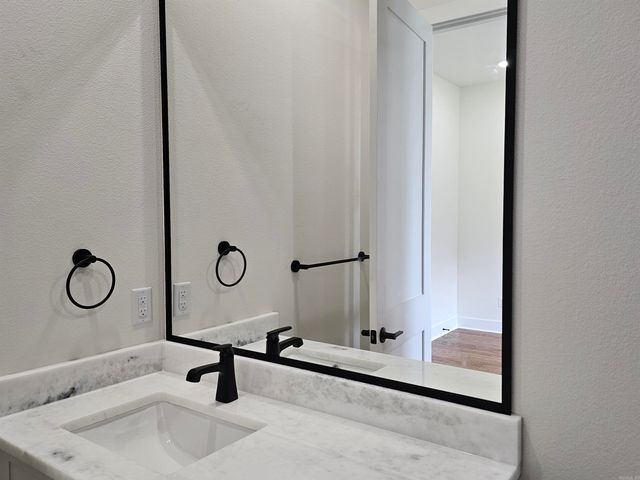 3053 Avilla Manor Trail, Alexander, AR 72002