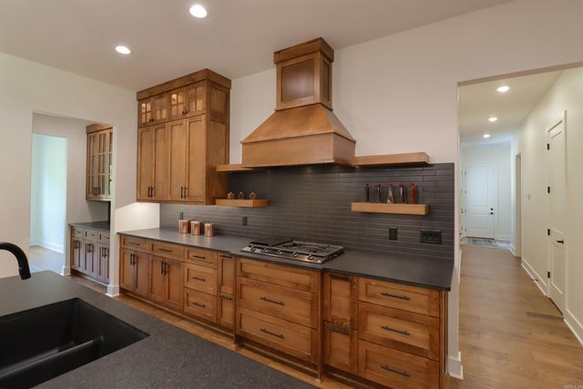 3053 Avilla Manor Trail, Alexander, AR 72002