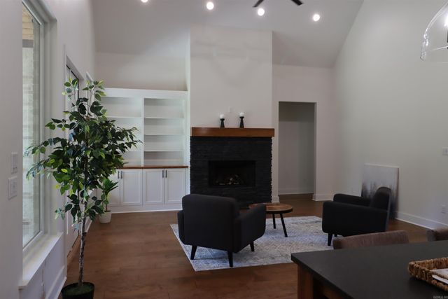 3053 Avilla Manor Trail, Alexander, AR 72002