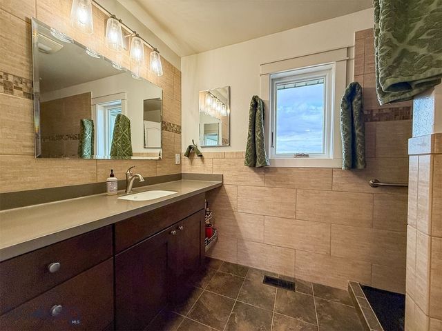 5 Rocky Reef Road, Great Falls, MT 59443