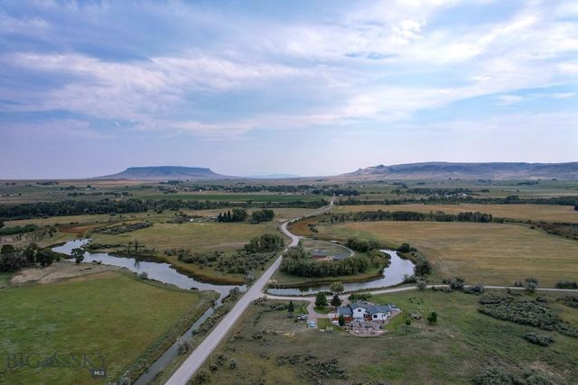 5 Rocky Reef Road, Great Falls, MT 59443
