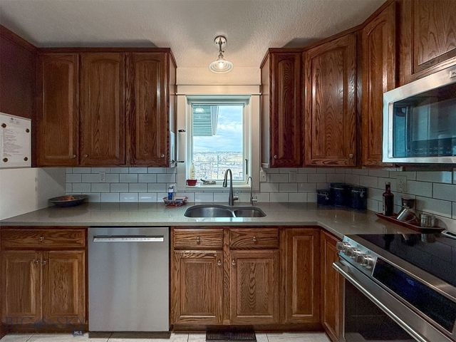 5 Rocky Reef Road, Great Falls, MT 59443