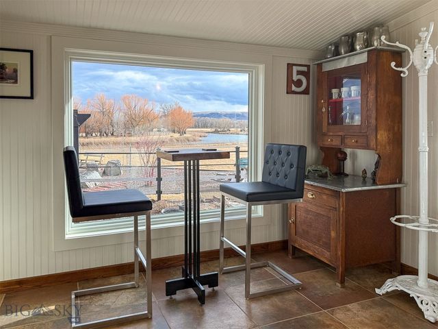 5 Rocky Reef Road, Great Falls, MT 59443