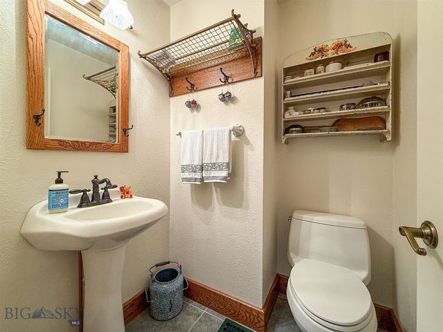 5 Rocky Reef Road, Great Falls, MT 59443