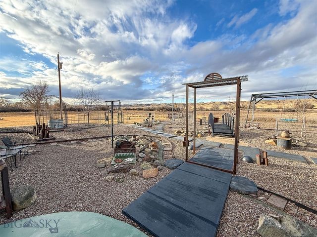 5 Rocky Reef Road, Great Falls, MT 59443