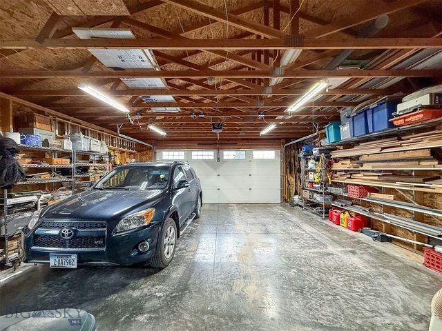 5 Rocky Reef Road, Great Falls, MT 59443