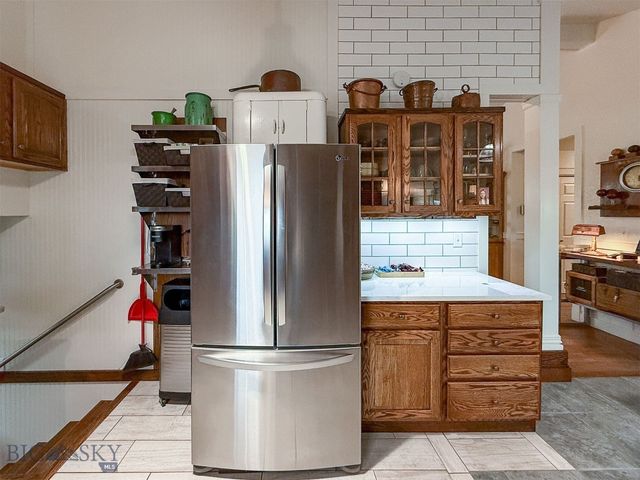 5 Rocky Reef Road, Great Falls, MT 59443