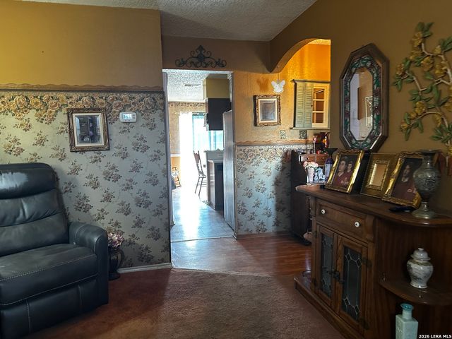 238 Bristol, San Antonio, TX 78214